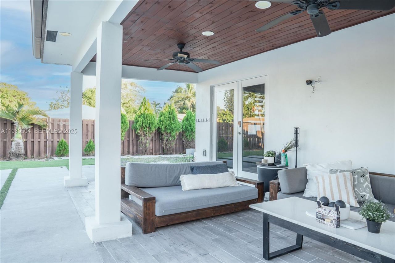 2403 Rodman St, Hollywood, FL 33020 Photo