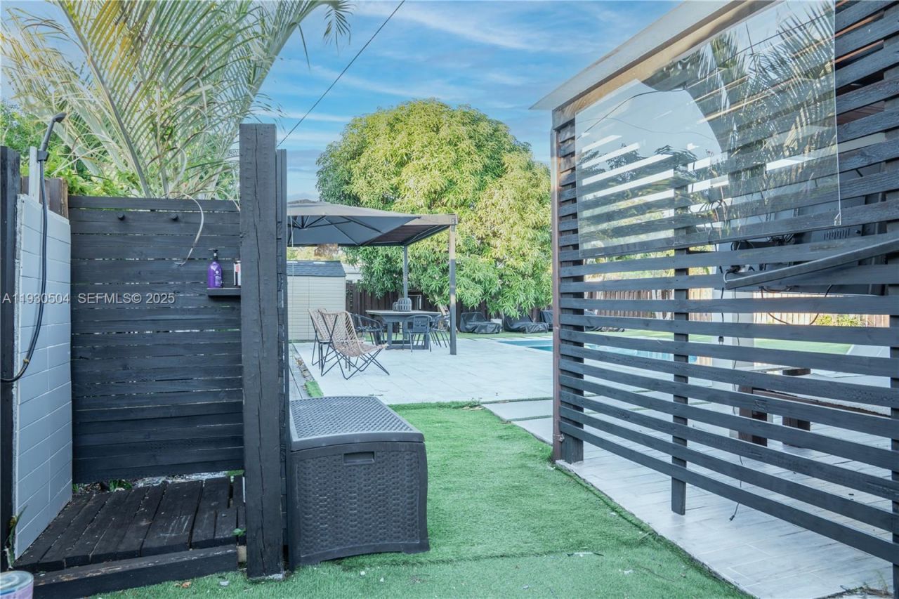 2403 Rodman St, Hollywood, FL 33020 Photo