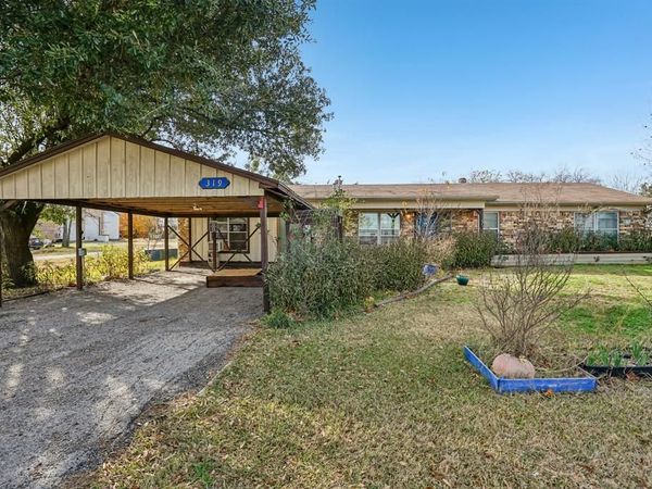 319 S Rogers Street, Covington, TX 76636