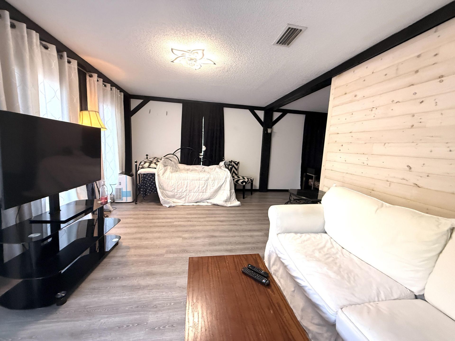 1009 S Indian River Drive, Fort Pierce, FL 34950 Photo