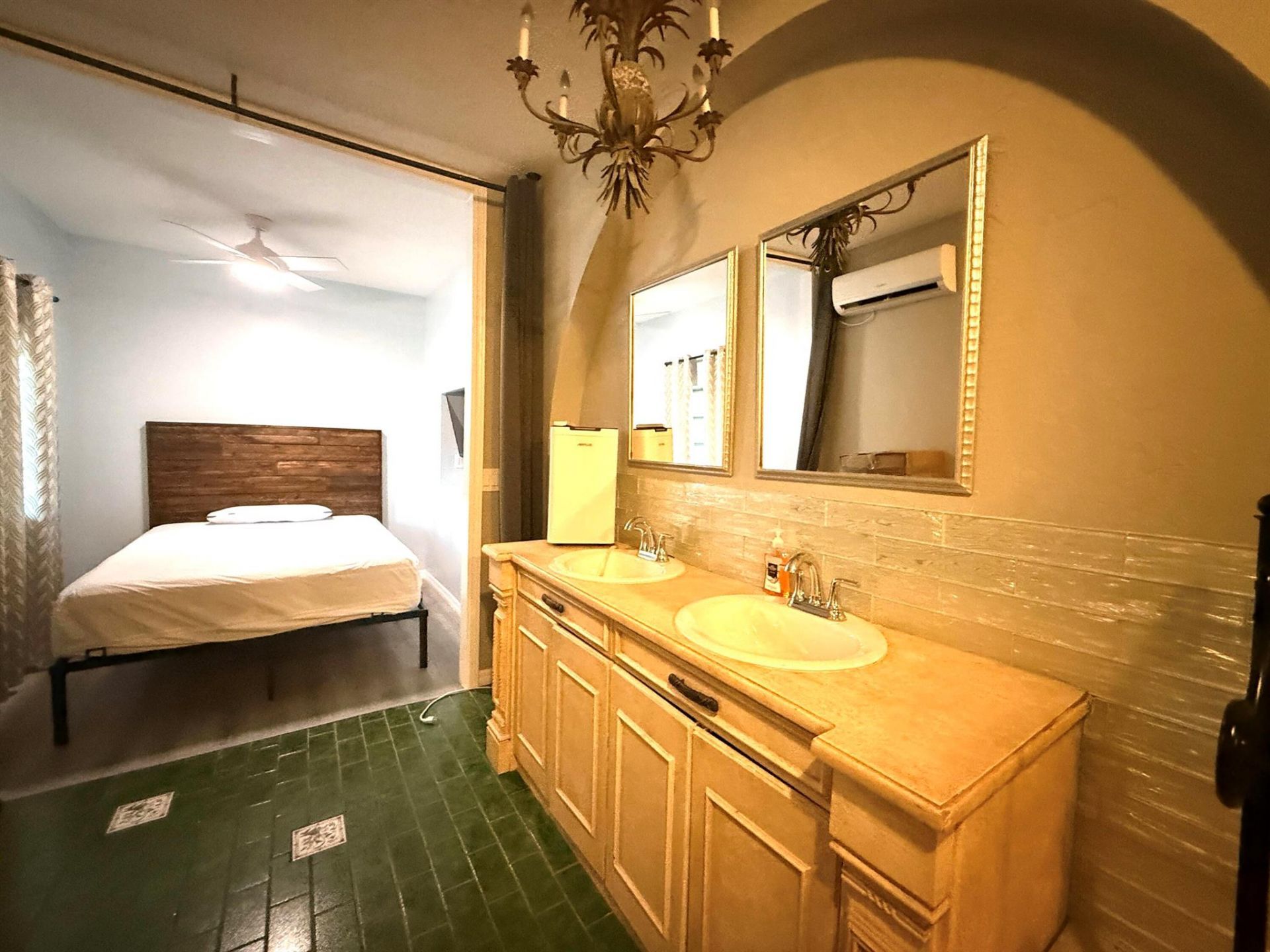 1009 S Indian River Drive, Fort Pierce, FL 34950 Photo