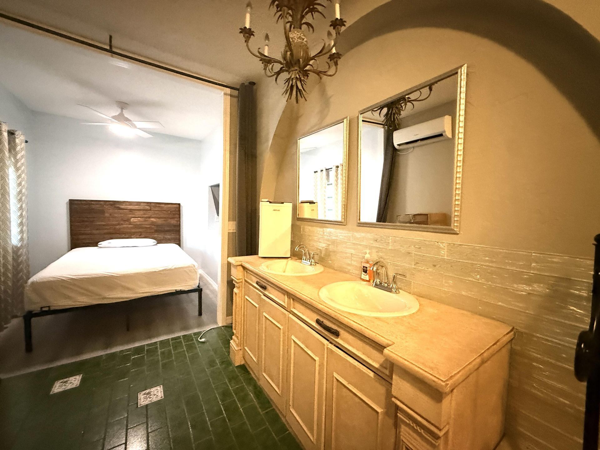 1009 S Indian River Drive, Fort Pierce, FL 34950 Photo