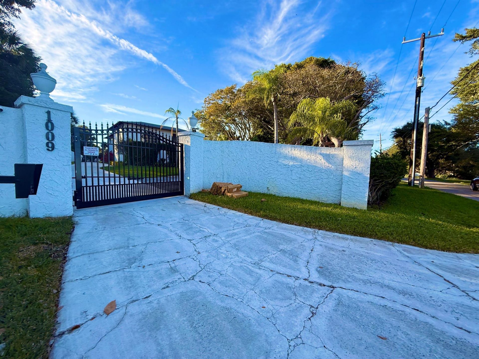 1009 S Indian River Drive, Fort Pierce, FL 34950 Photo