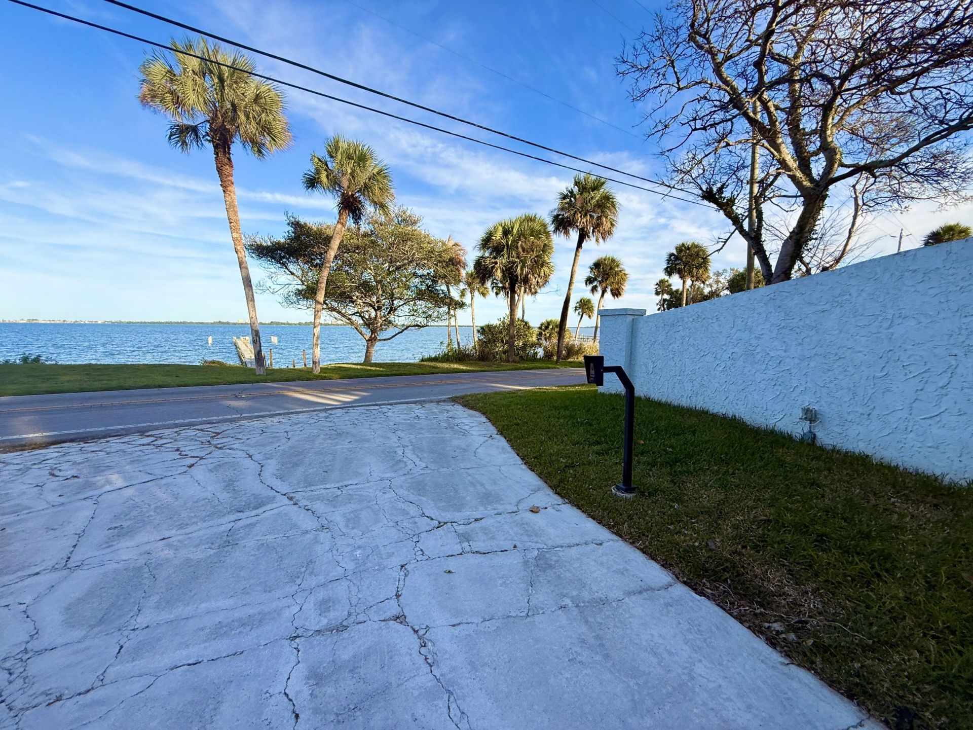 1009 S Indian River Drive, Fort Pierce, FL 34950 Photo