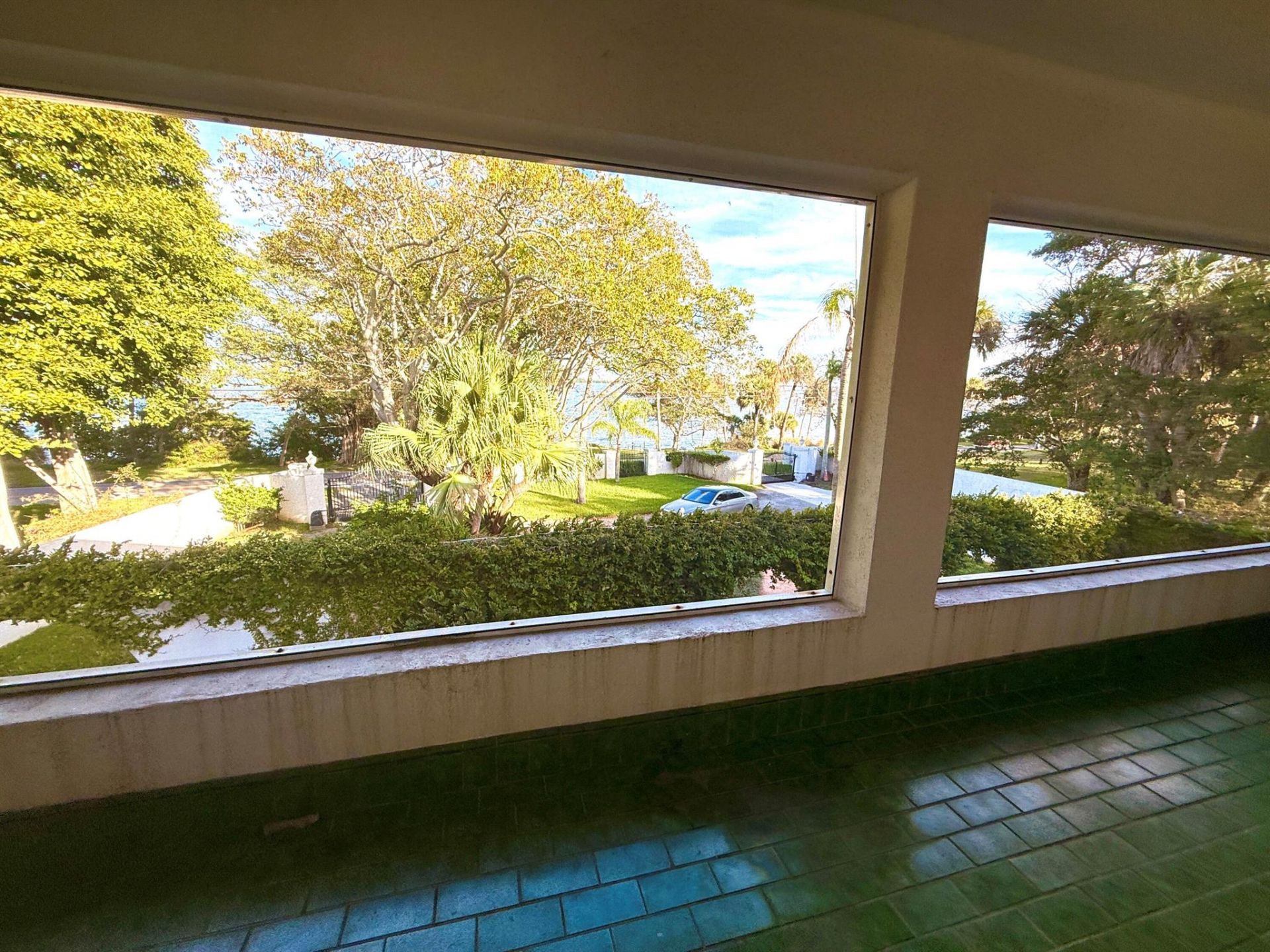 1009 S Indian River Drive, Fort Pierce, FL 34950 Photo