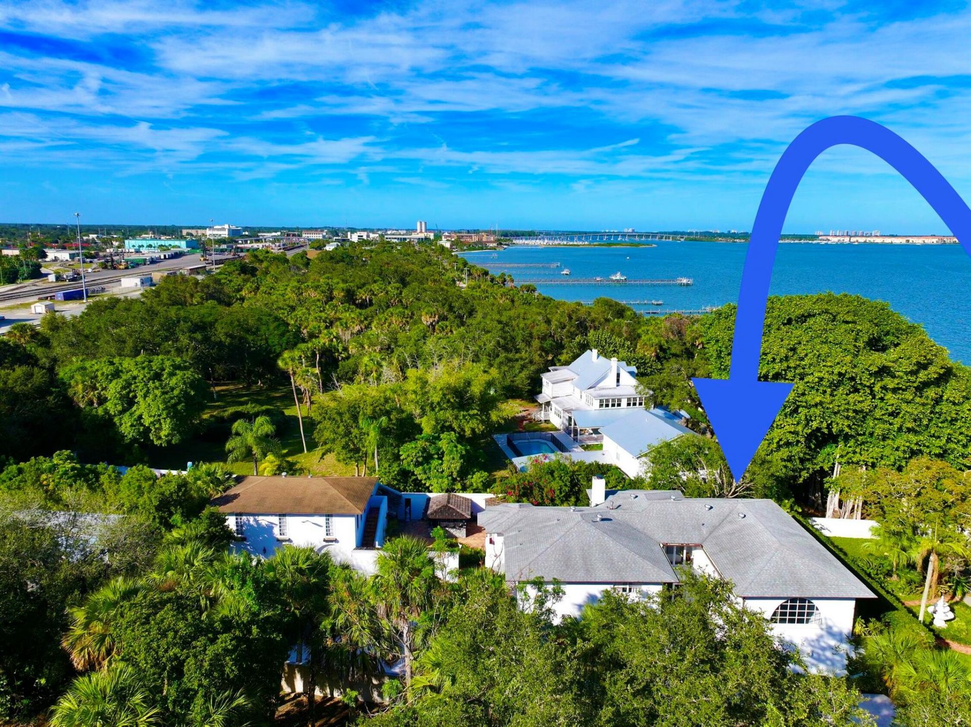 1009 S Indian River Drive, Fort Pierce, FL 34950 Photo