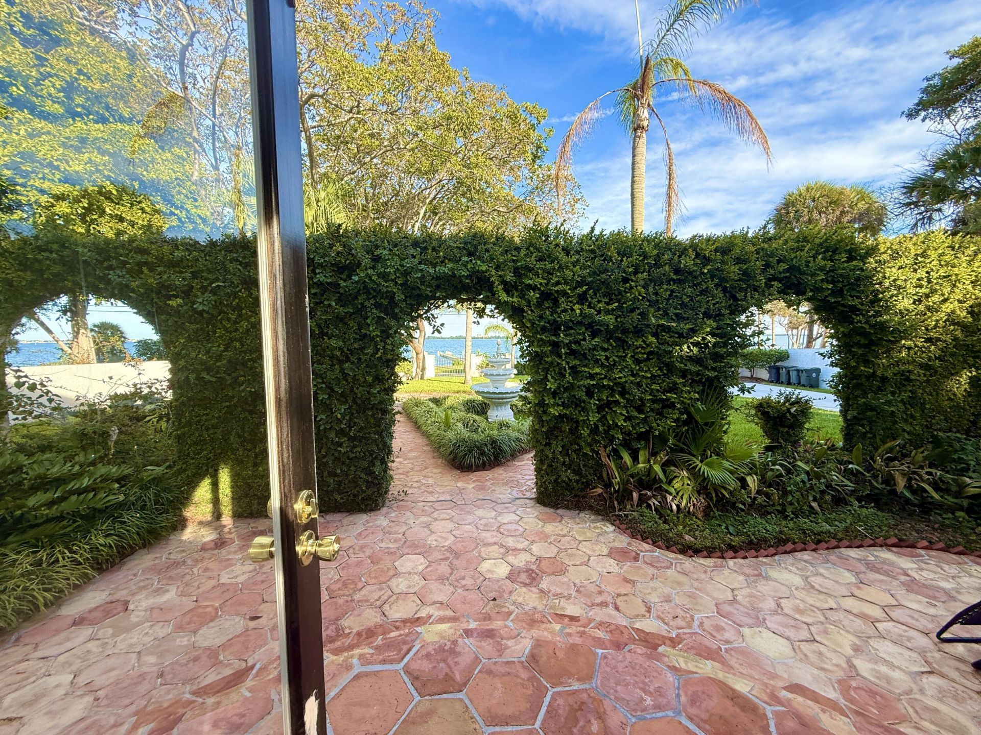 1009 S Indian River Drive, Fort Pierce, FL 34950 Photo