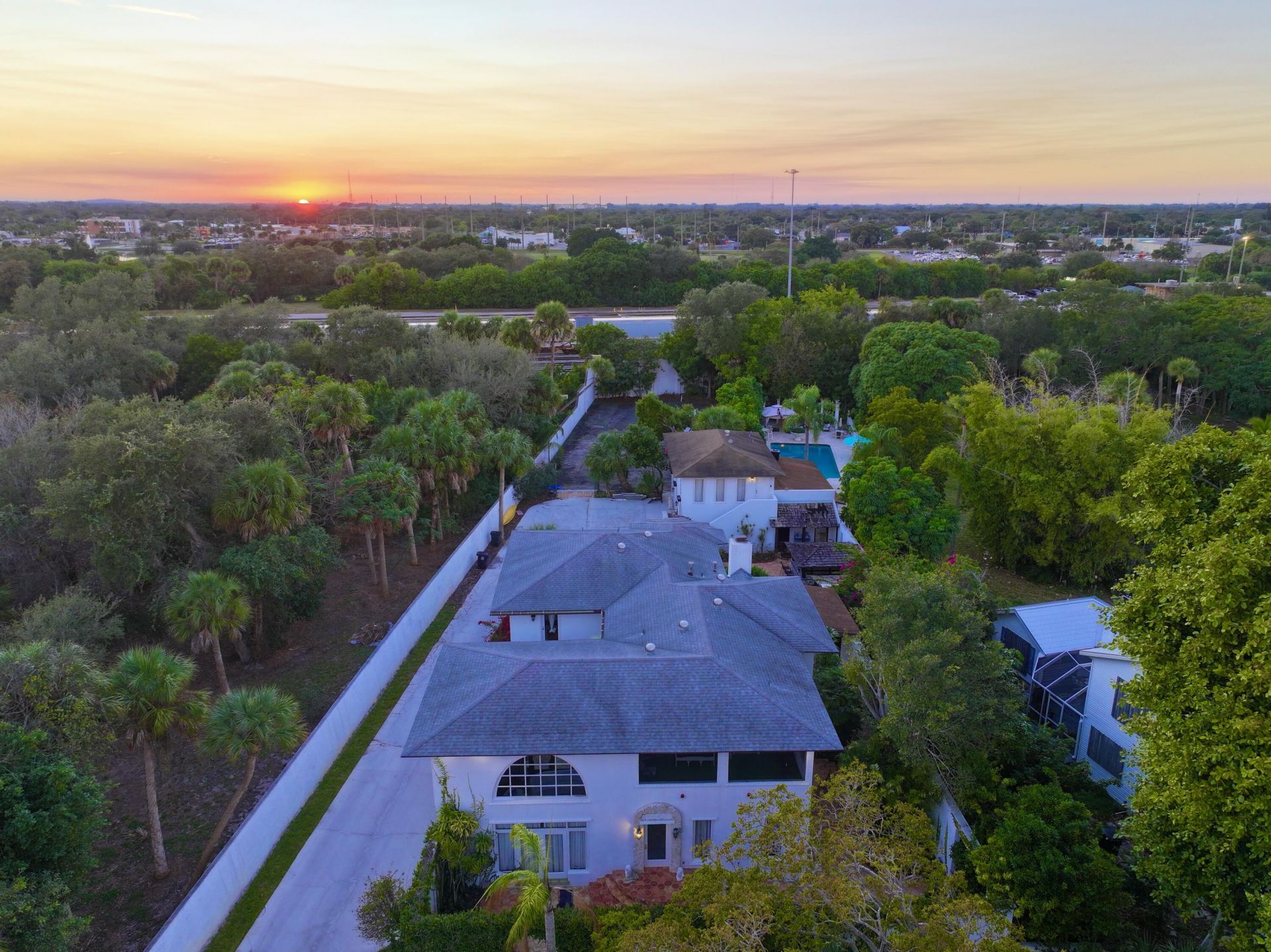 1009 S Indian River Drive, Fort Pierce, FL 34950 Photo