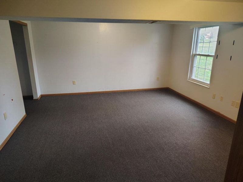 4531 White Leaf Way, Columbus, OH 43228 Photo 12