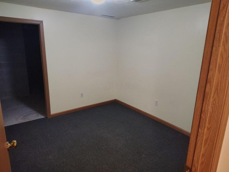 4531 White Leaf Way, Columbus, OH 43228 Photo 14