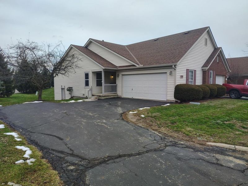 4531 White Leaf Way, Columbus, OH 43228 Photo 2