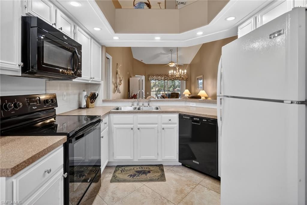 13046 Amberley Ct, Unit 611, Bonita Springs, FL 34135 Photo