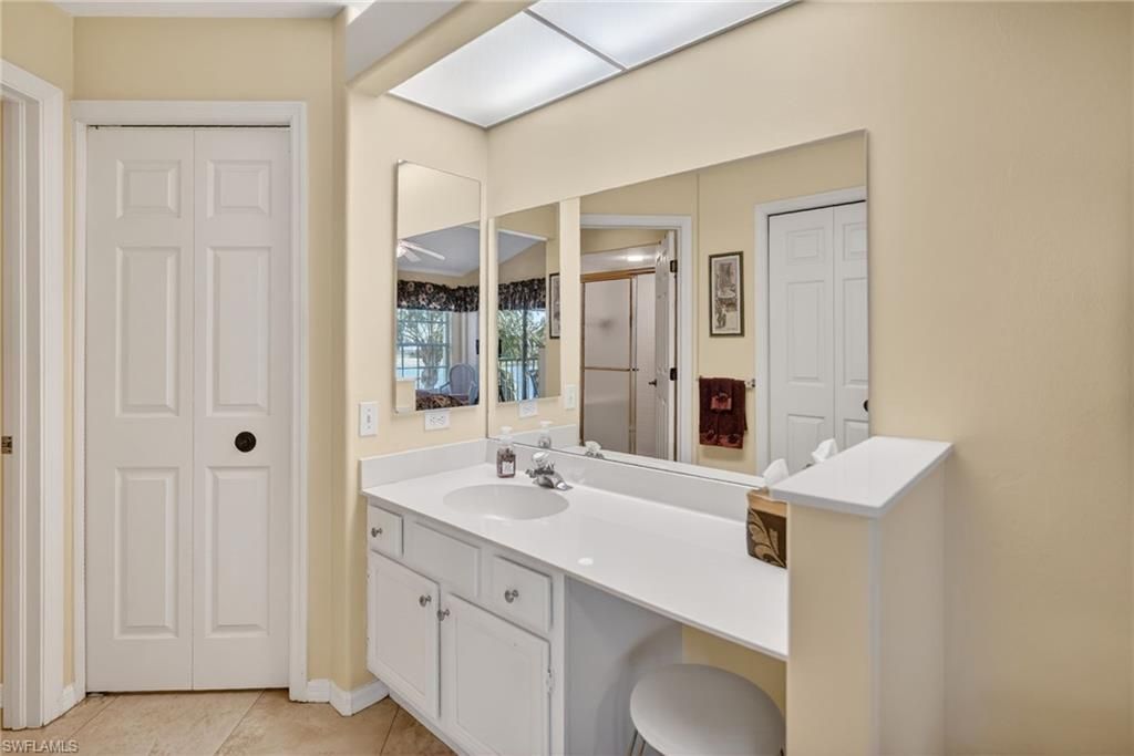 13046 Amberley Ct, Unit 611, Bonita Springs, FL 34135 Photo