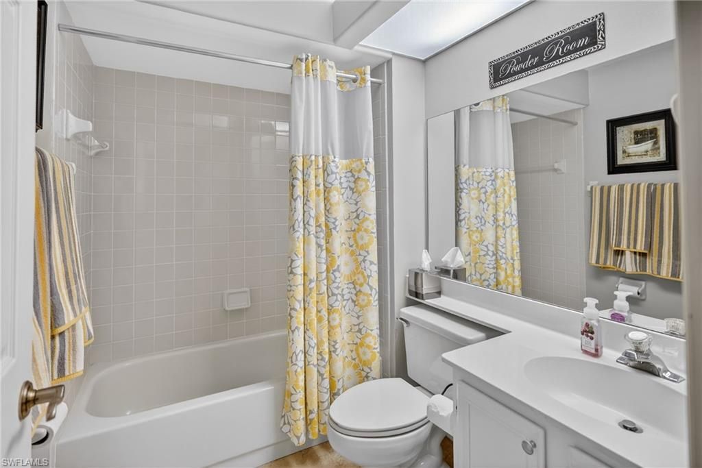 13046 Amberley Ct, Unit 611, Bonita Springs, FL 34135 Photo