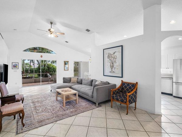 1643 Oak Berry Circle, Wellington, FL 33414