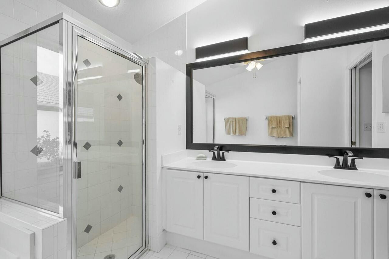 1643 Oak Berry Circle, Wellington, FL 33414 Photo