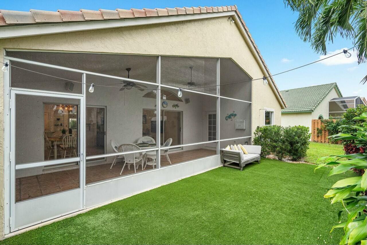 1643 Oak Berry Circle, Wellington, FL 33414 Photo