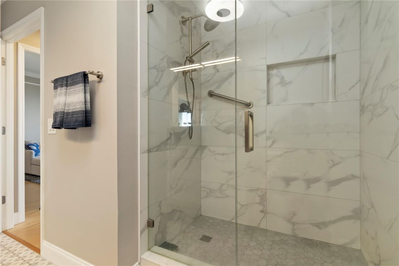 750 N Tamiami Trail, Unit 1005, Sarasota, FL 34236 Photo