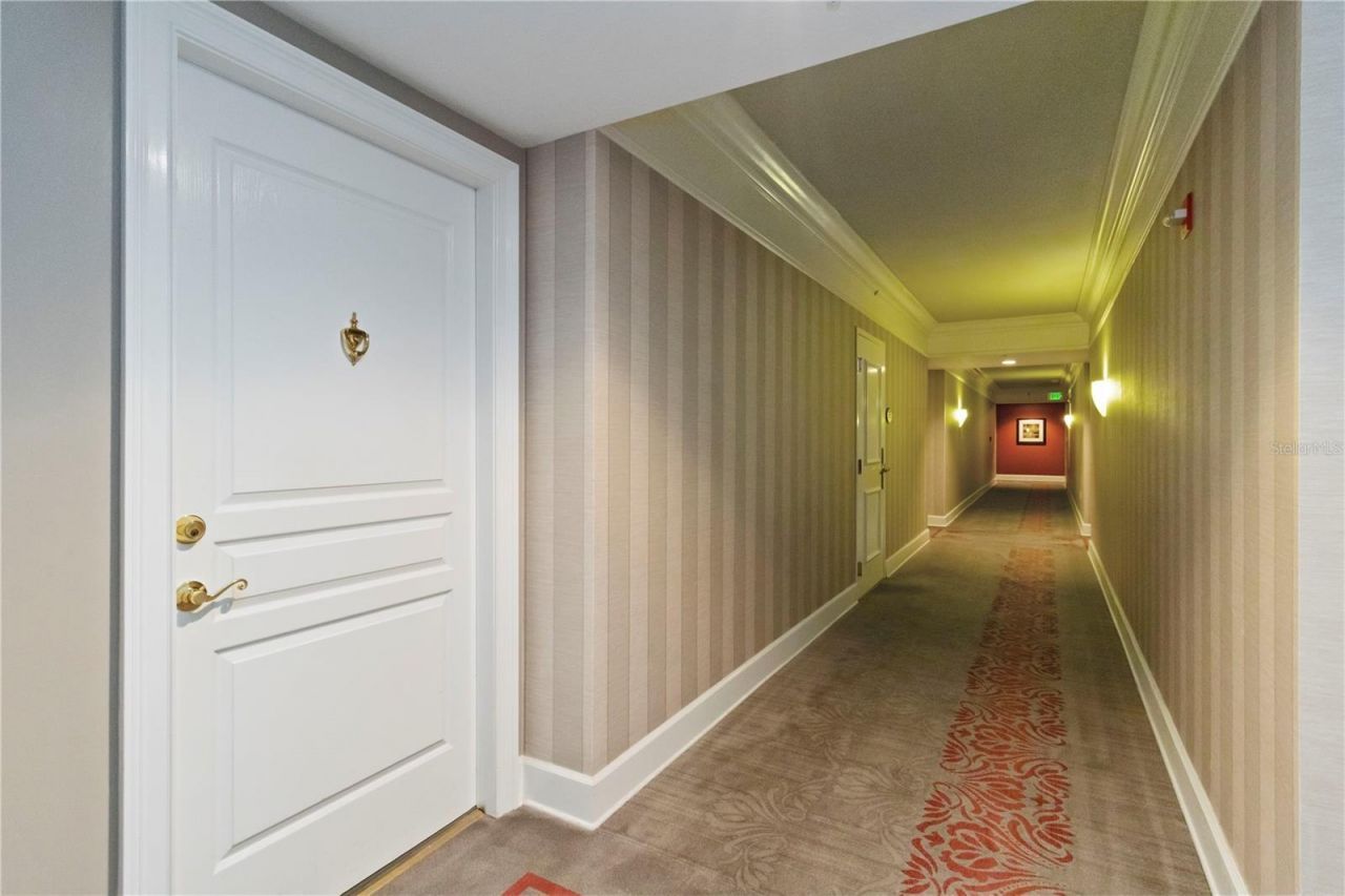 750 N Tamiami Trail, Unit 1005, Sarasota, FL 34236 Photo