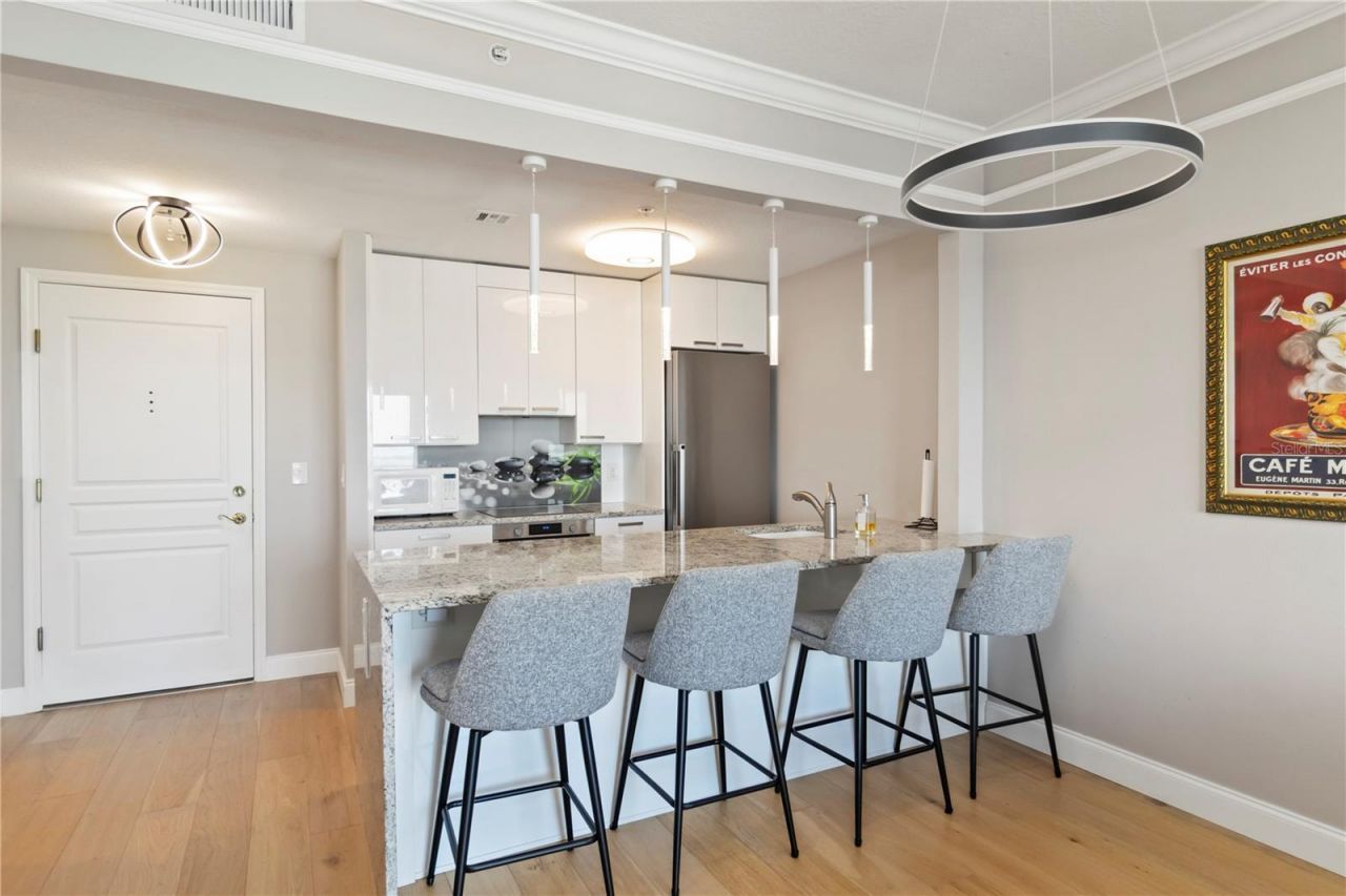 750 N Tamiami Trail, Unit 1005, Sarasota, FL 34236 Photo