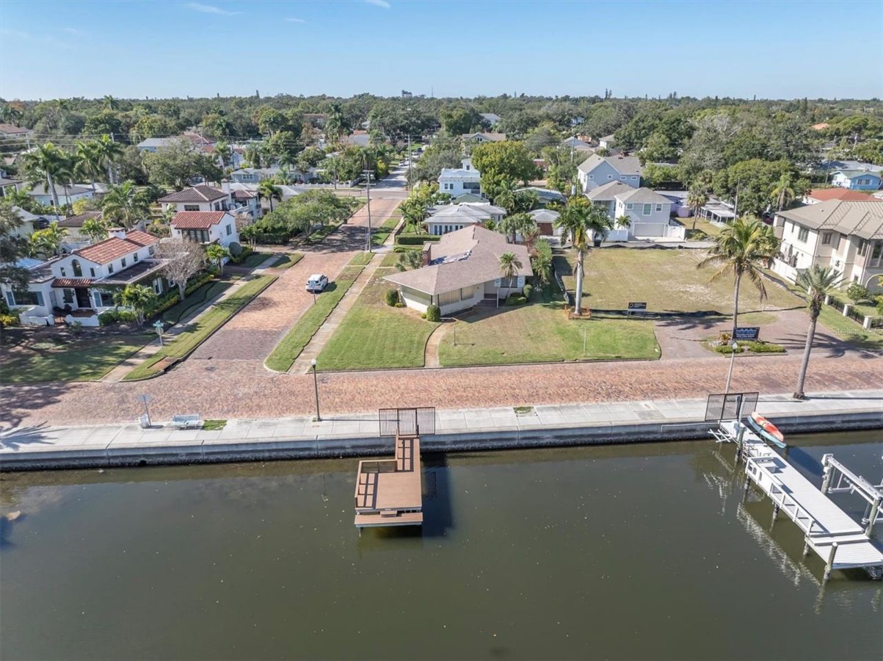 2800 Coffee Pot Boulevard Ne, Saint Petersburg, FL 33704 Photo