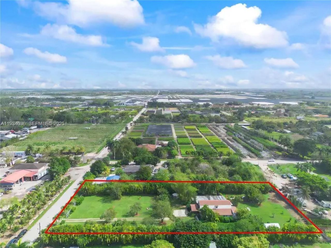 19810 SW 200th St , Miami, FL 33187 Photo