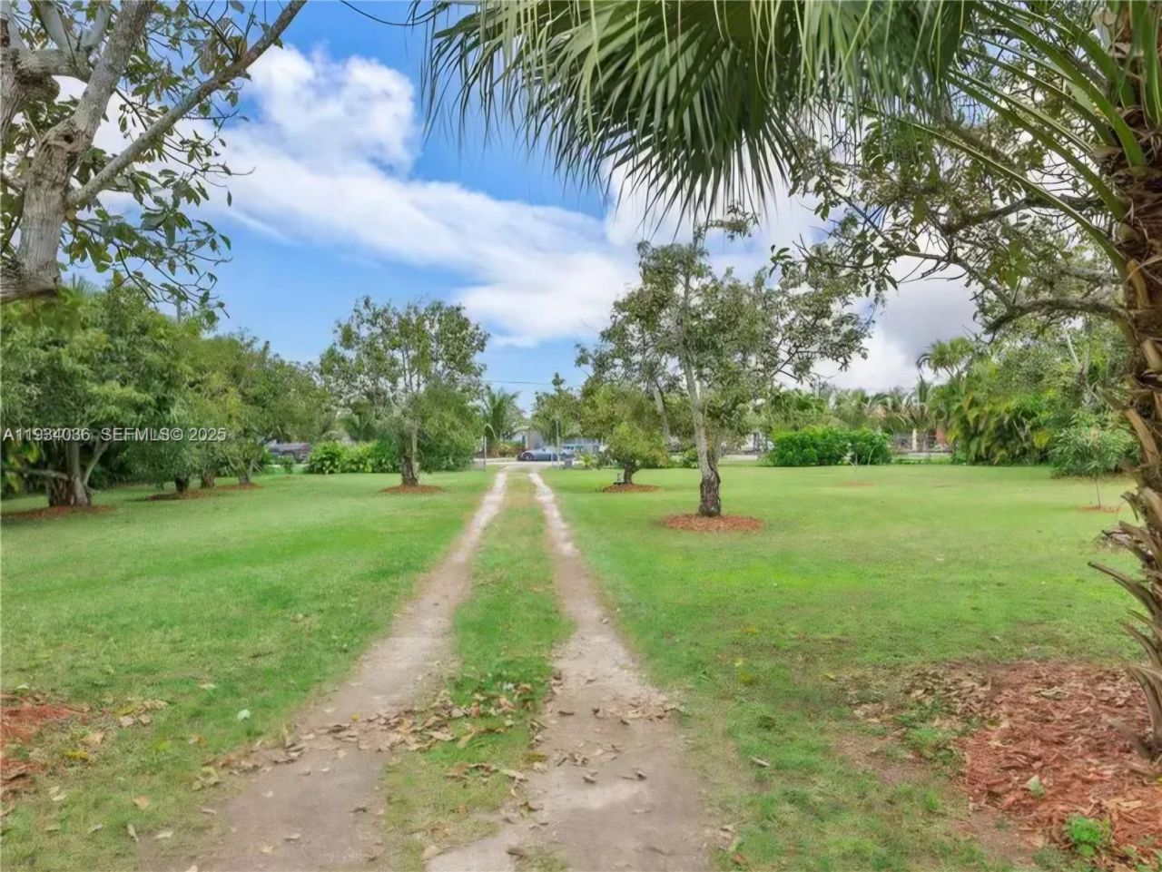 19810 SW 200th St , Miami, FL 33187 Photo