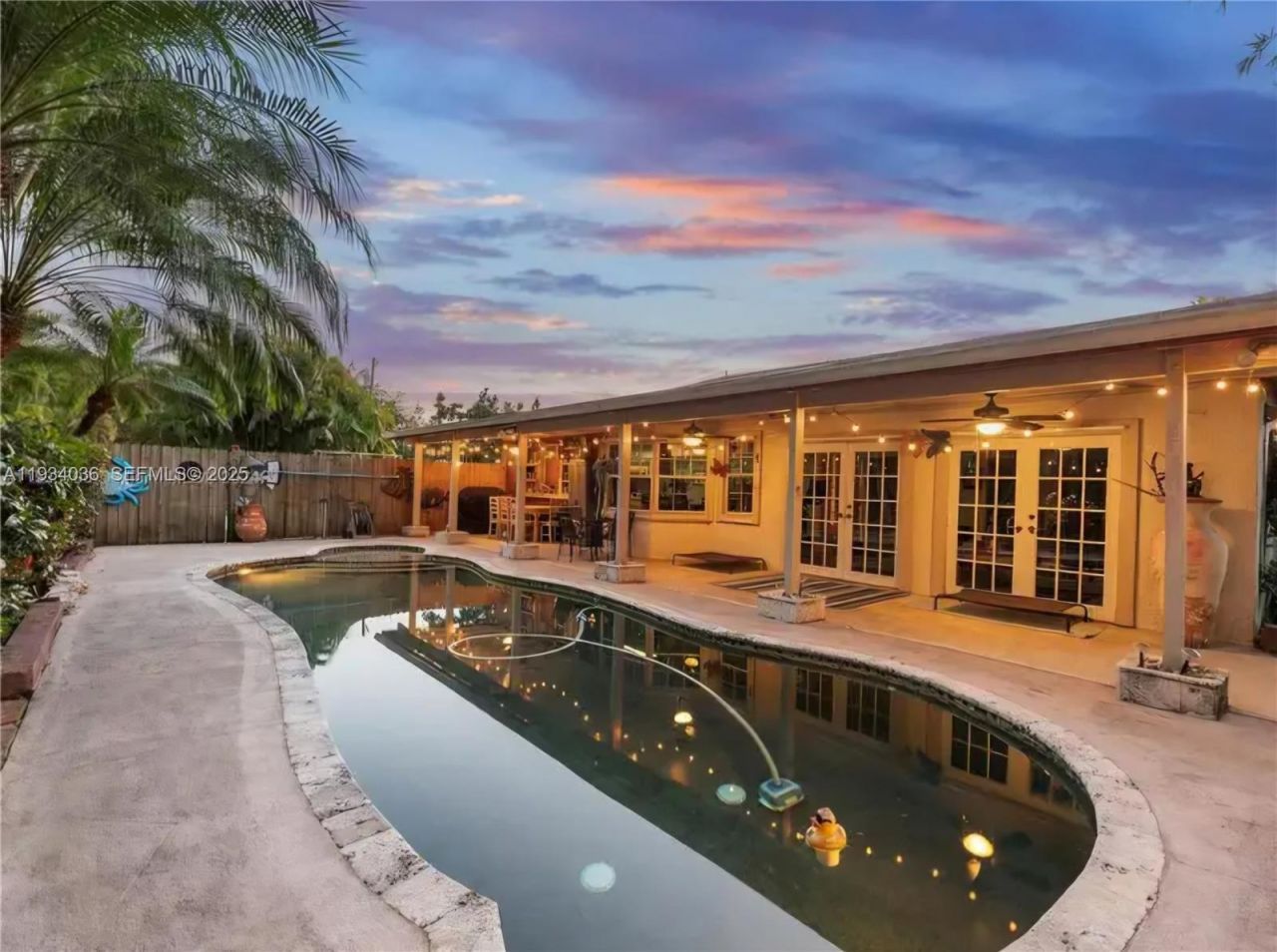 19810 SW 200th St , Miami, FL 33187 Photo