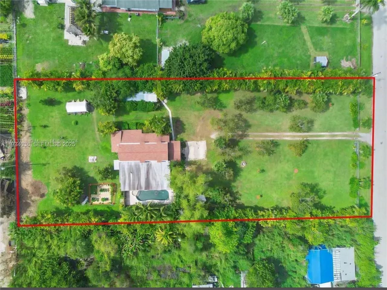 19810 SW 200th St , Miami, FL 33187 Photo