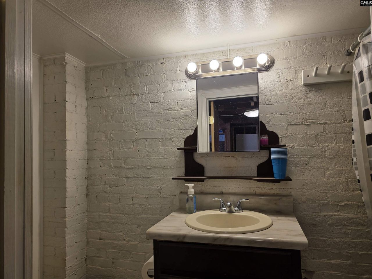 1326 Cedar Terrace Photo 23