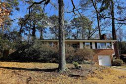 1326 Cedar Terrace photo 4