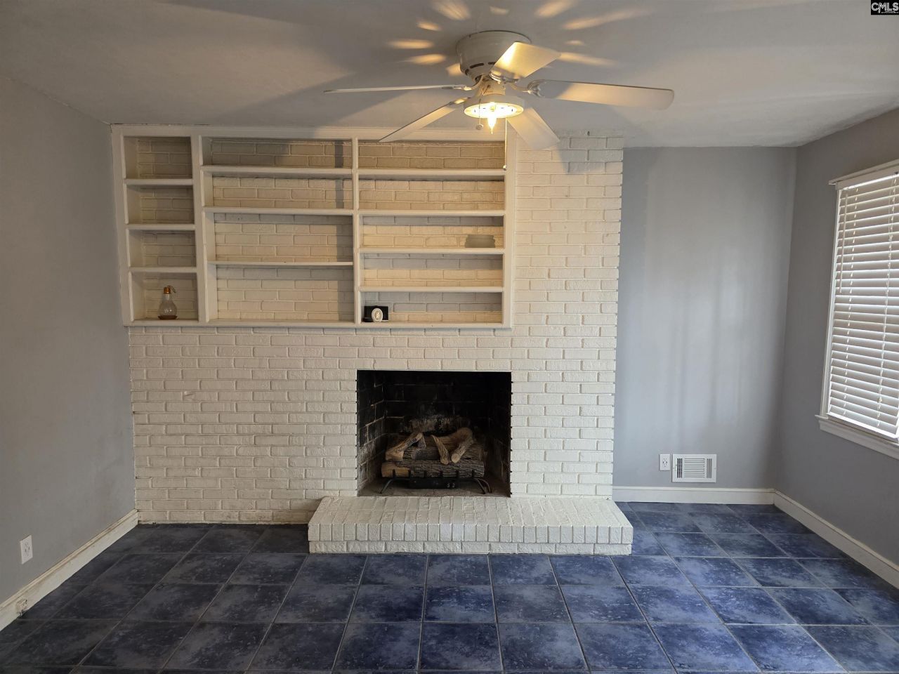 1326 Cedar Terrace Photo 7