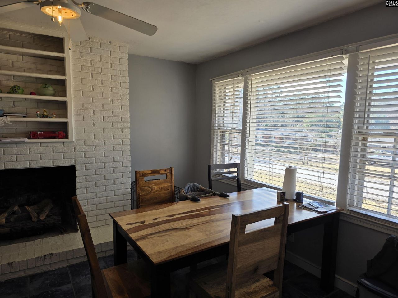 1326 Cedar Terrace Photo 8