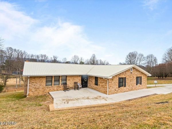 261 Lance Lane, LaFollette, TN 37766
