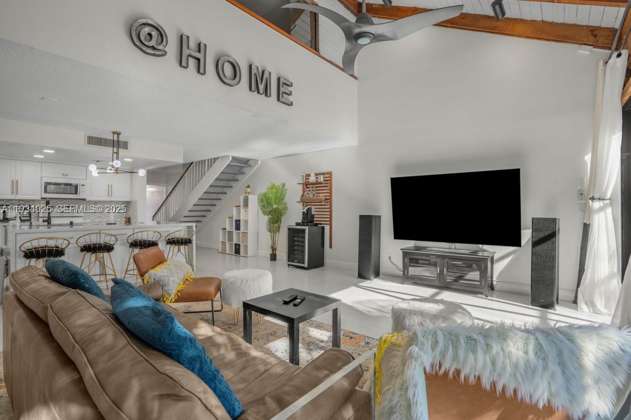 1281 W Fairway Rd, Pembroke Pines, FL 33026 Photo