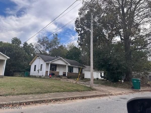 126 Barham Street, Jackson, TN 38301