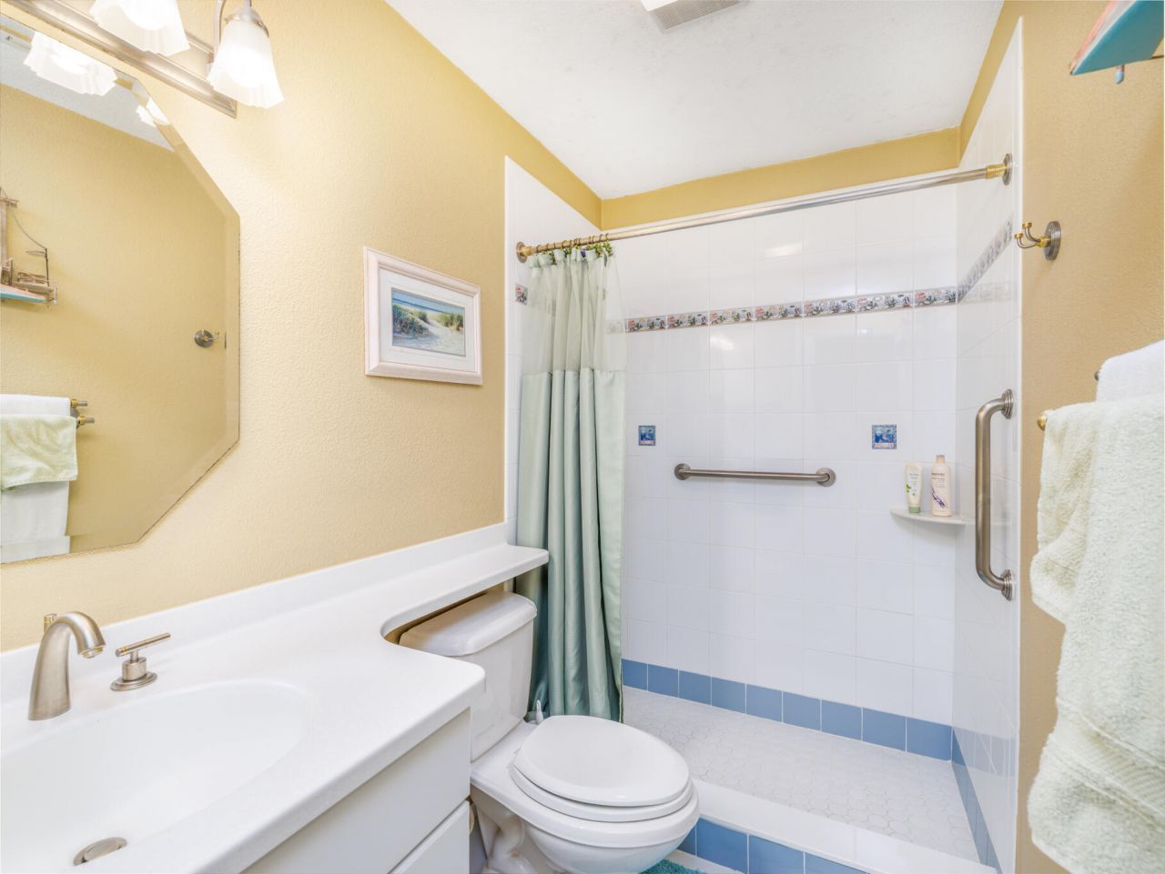 307 Sombrero Boulevard, Unit 2, Marathon, FL 33050 Photo