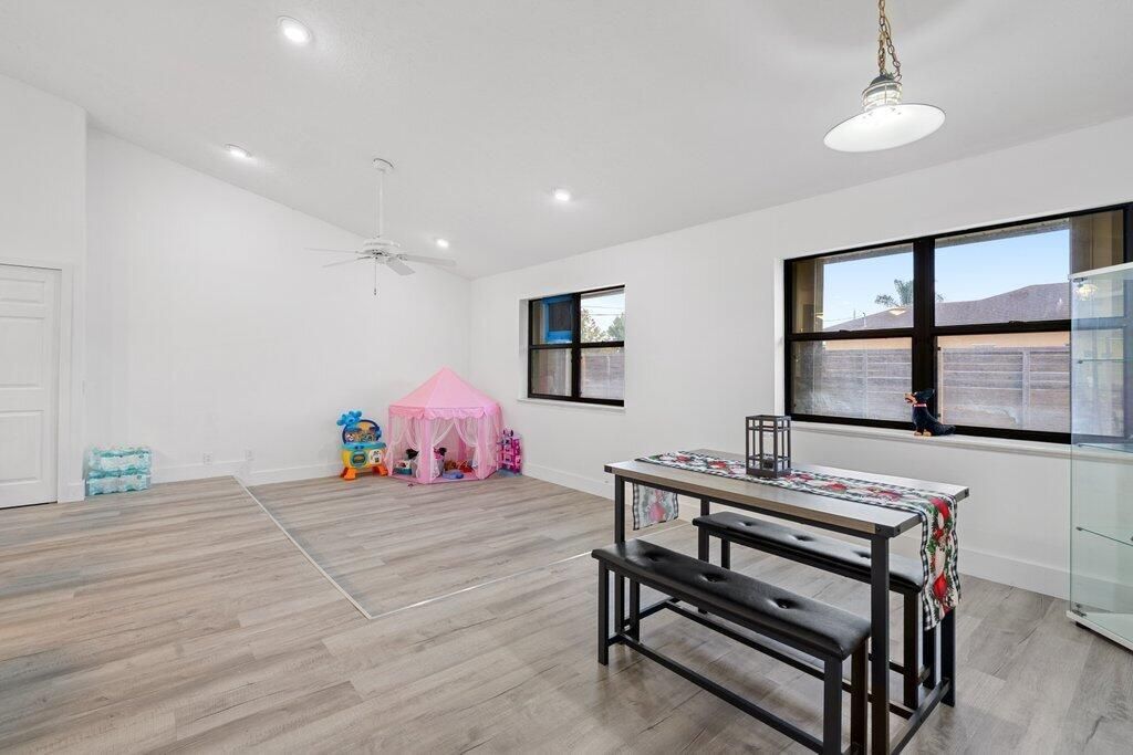 434 SW Jeanne Avenue, Port Saint Lucie, FL 34953 Photo