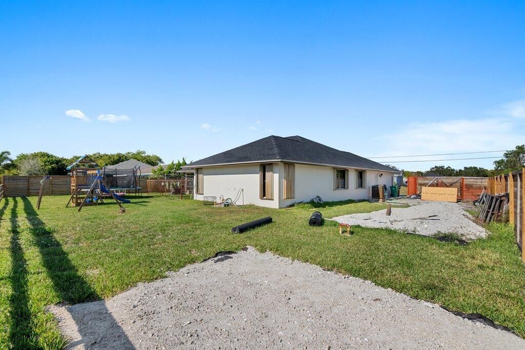434 SW Jeanne Avenue, Port Saint Lucie, FL 34953 Photo