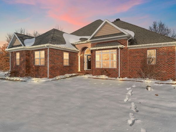 6776 Fox Crossing, Knox, IN 46534