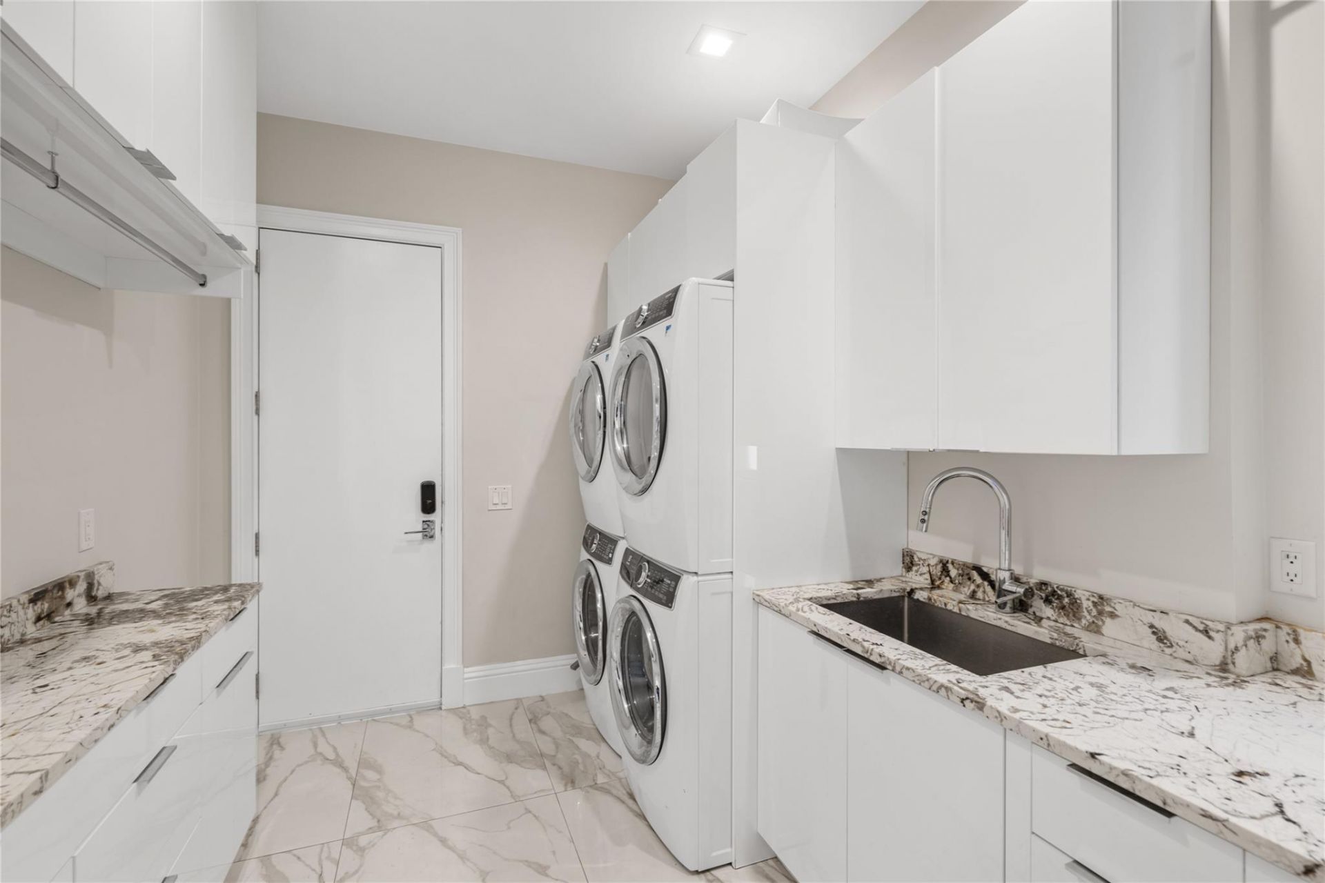 2307 N Riverside Drive, Pompano Beach, FL 33062 Photo