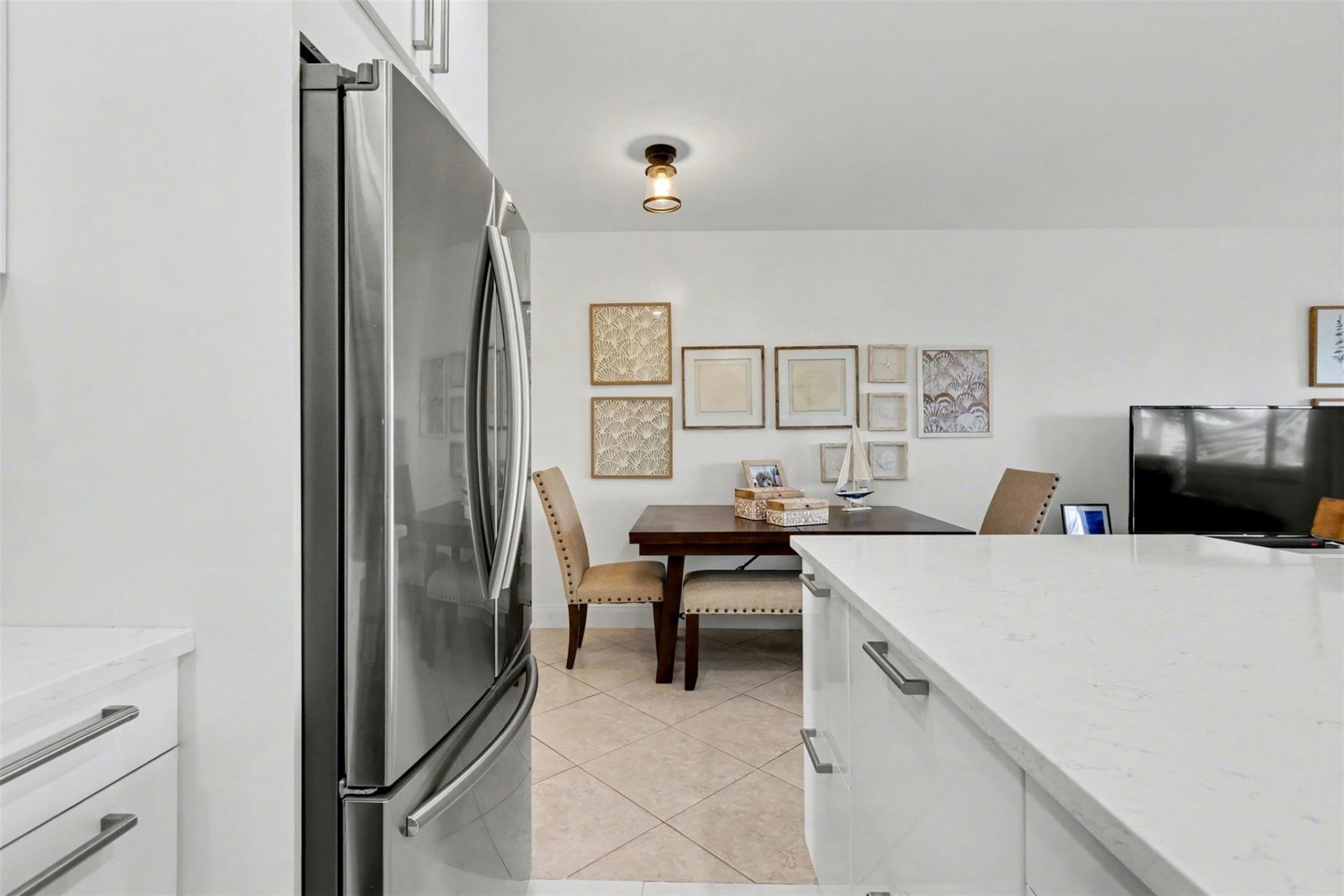 901 SW 11th Avenue, Unit 16H, Hallandale Beach, FL 33009 Photo