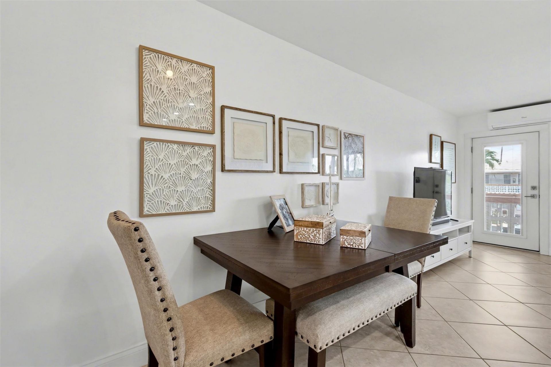 901 SW 11th Avenue, Unit 16H, Hallandale Beach, FL 33009 Photo