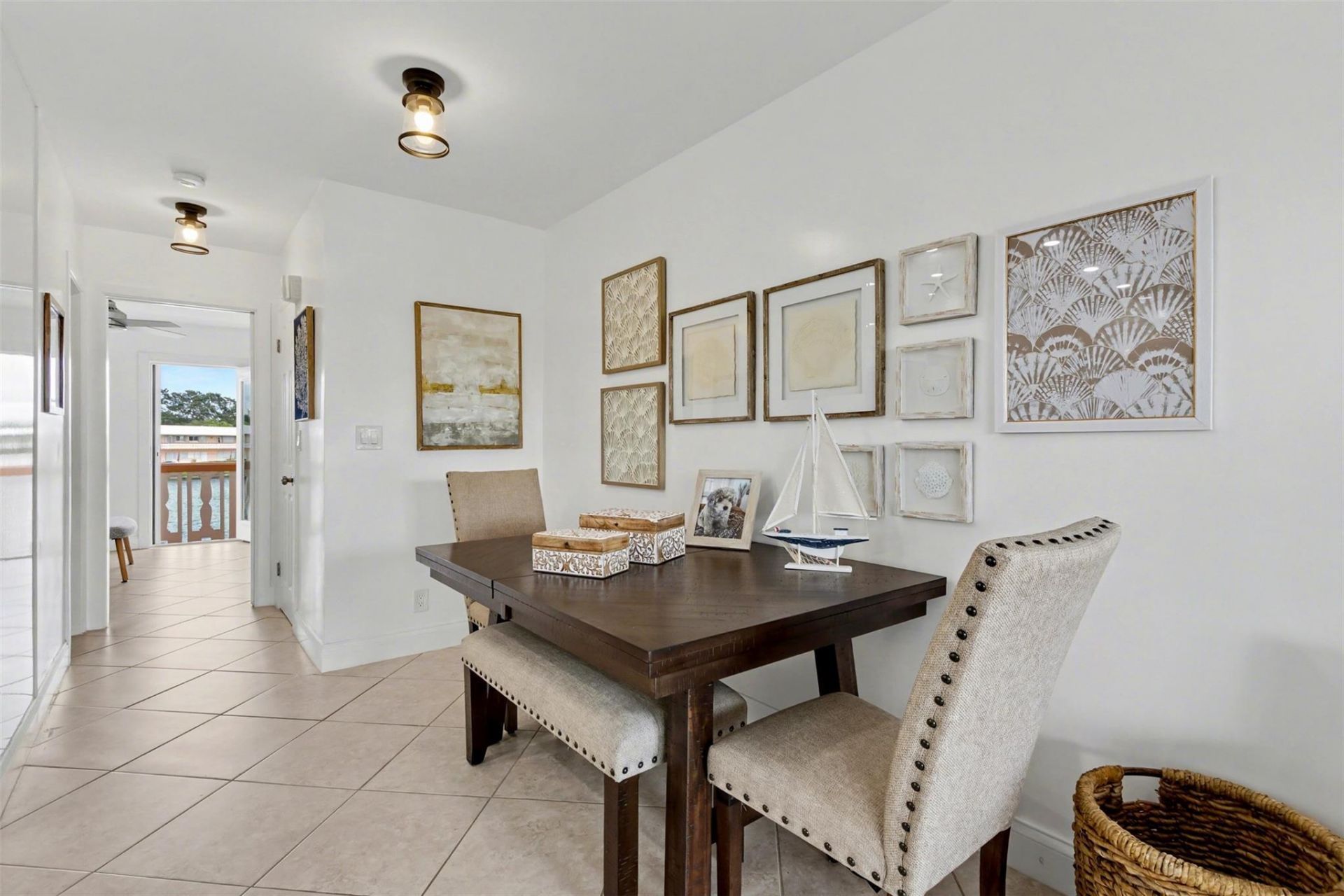 901 SW 11th Avenue, Unit 16H, Hallandale Beach, FL 33009 Photo