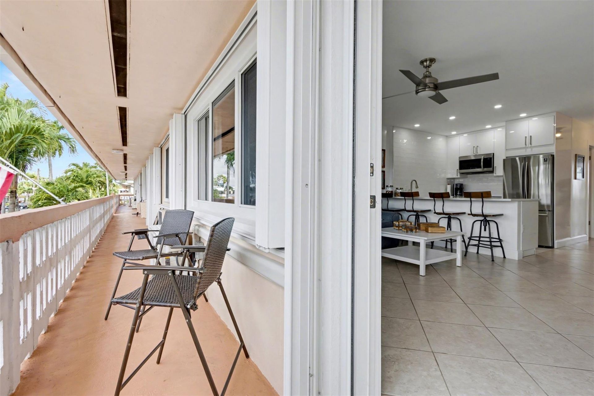 901 SW 11th Avenue, Unit 16H, Hallandale Beach, FL 33009 Photo