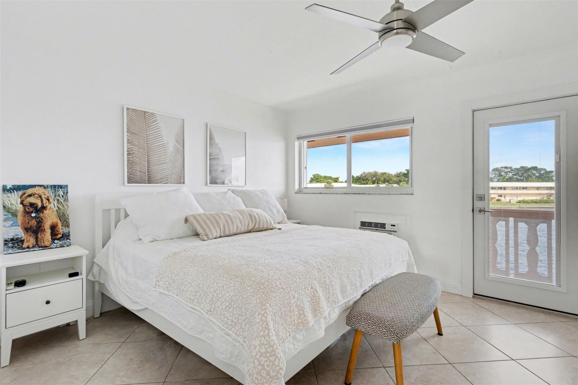 901 SW 11th Avenue, Unit 16H, Hallandale Beach, FL 33009 Photo