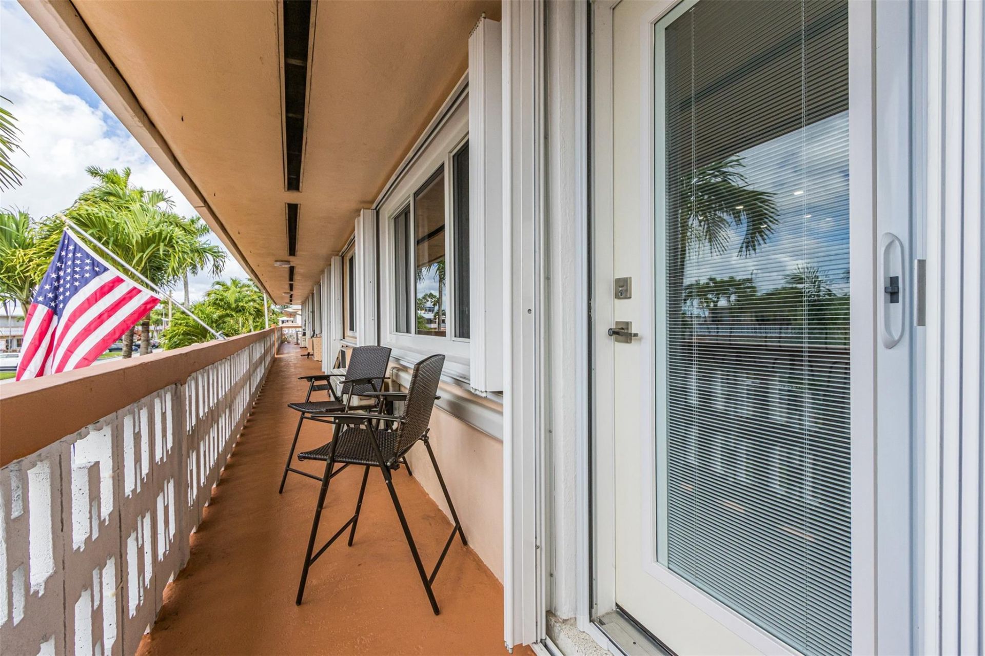 901 SW 11th Avenue, Unit 16H, Hallandale Beach, FL 33009 Photo
