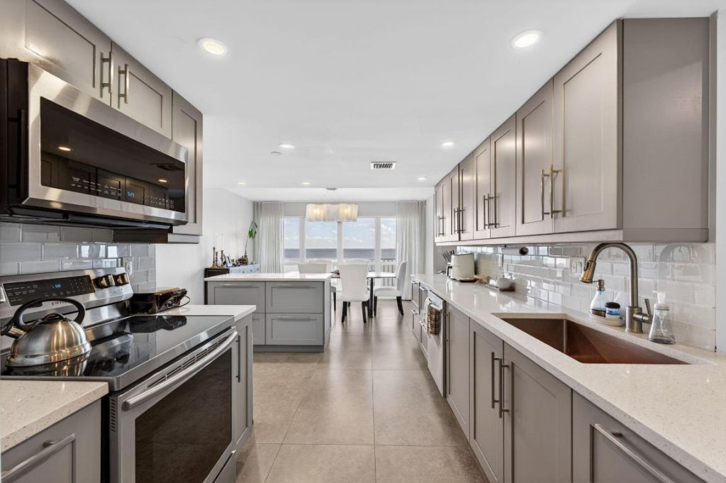 4301 N Ocean Boulevard, Unit 1206, Boca Raton, FL 33431 Photo