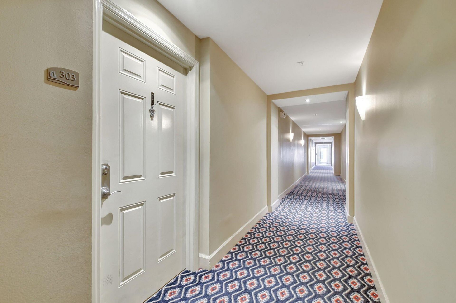 802 W Windward Way, Unit 303, Lantana, FL 33462 Photo