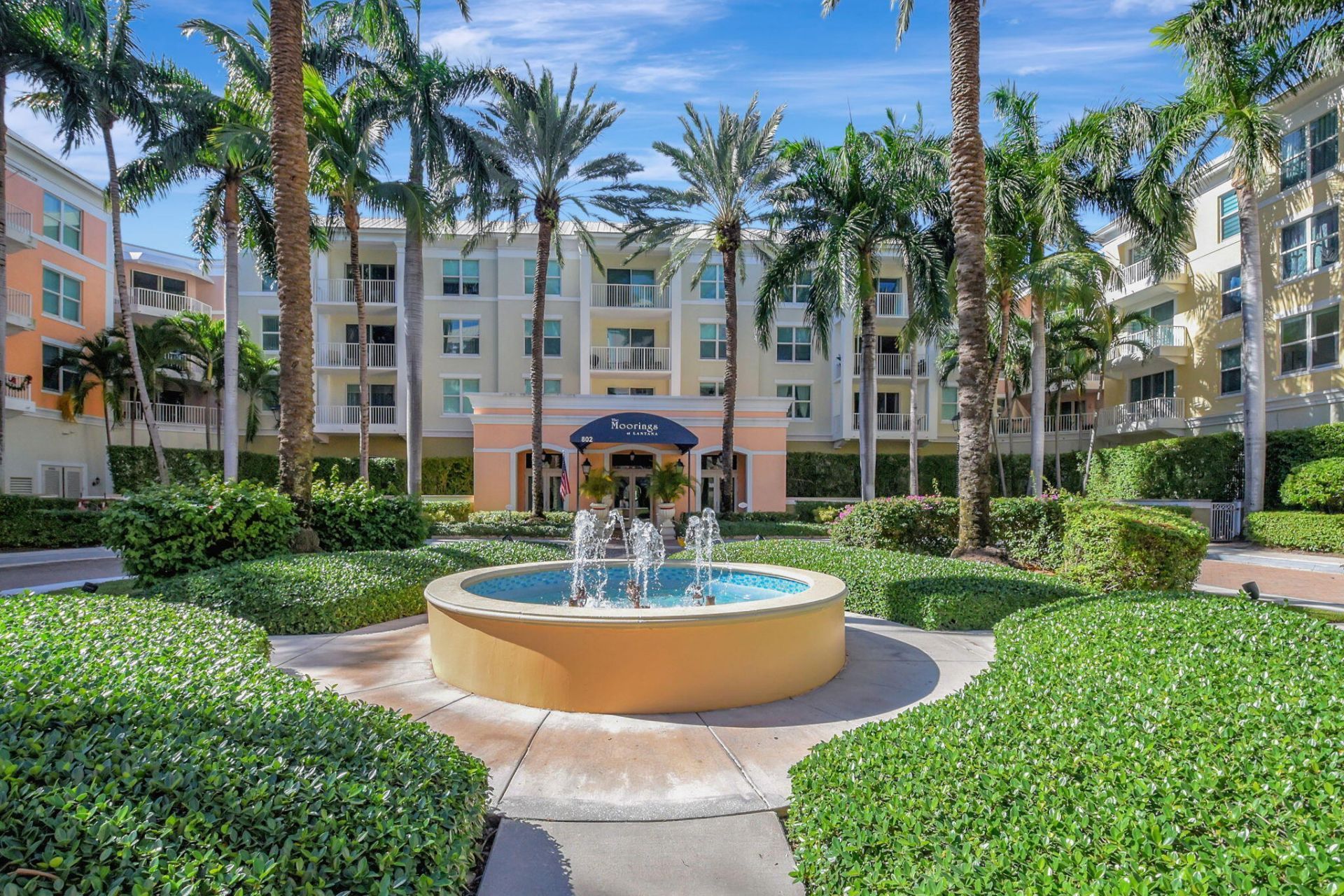 802 W Windward Way, Unit 303, Lantana, FL 33462 Photo